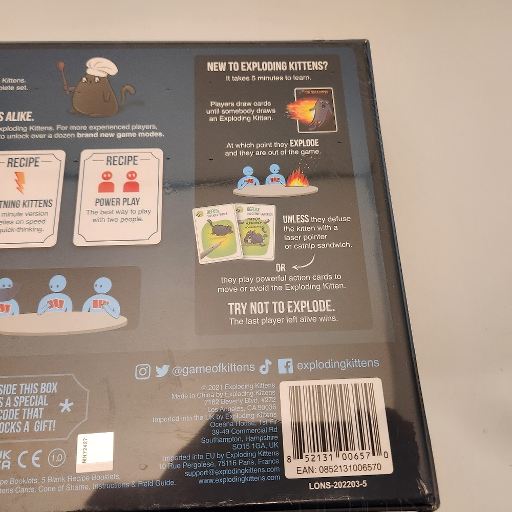 Exploding Kittens Recipes For Disaster Ultimate Game Collection In One Box - NEW - Picture 3 of 4